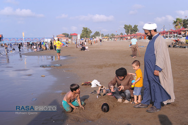 تبلیغ طلاب جوان در ساحل دریا | فرح آباد