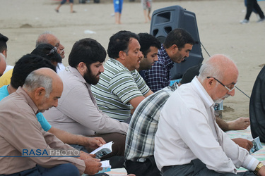 برپایی مراسم دعای عرفه در ساحل دریای بابلسر