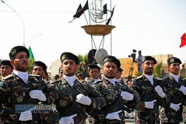 مراسم رژه نیرو‌های مسلح در آغاز هفته دفاع مقدس با سخنرانی آیت الله اعرافی