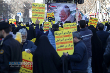 راهپیمایی مردم مشهد در پی شهادت سردار سپهبد شهید قاسم سلیمانی