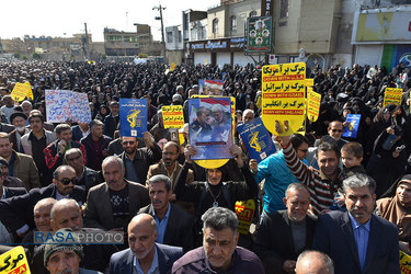 راهپیمایی نمازگزاران شیراز در حمایت از عزت و اقتدار نظام اسلامی