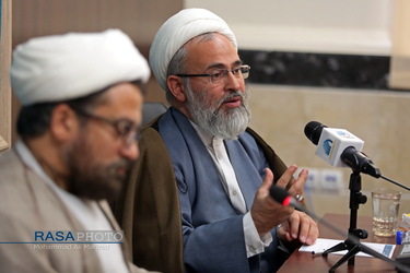 مناظره علمی منظومه فکری امام خمینی (ره) و نقش روحانیت در مجلس