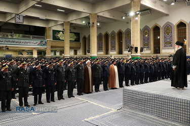 دیدار فرماندهان و کارکنان نیروی هوایی ارتش با حضرت آیت الله خامنه ای فرمانده کل قوا
