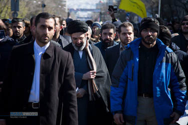 حضور حجت الاسلام والمسلمین مجتبی خامنه ای فرزند مقام معظم رهبری در راهپیمایی ۲۲ بهمن ۱۳۹۸ تهران