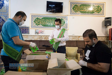 توزیع رایگان ۶۰۰۰ هزار بسته مواد ضدعفونی کننده به مناسبت میلاد امیر المومنین (علیه السلام)