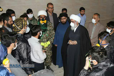 بازدید آیت الله صفایی بوشهری نماینده ولی فقیه در استان بوشهر از کارگاه تولید ماسک