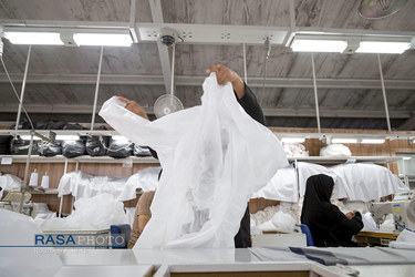 تولید جهادی و رایگان لباس مخصوص کادر درمانی بیماران مبتلا به کرونا در تهران
