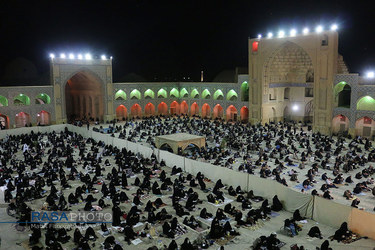 احیای شب بیست و سوم ماه مبارک رمضان در مسجد جامع اصفهان