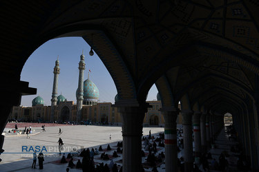 حال و هوای مسجد مقدس جمکران در روز عرفه