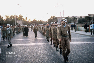 بازنشر | حضور علما و طلاب در دفاع مقدس ۲