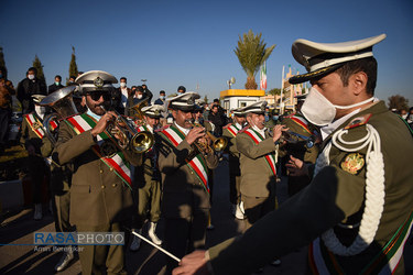 تشییع ۱۵ شهید دفاع مقدس در شیراز