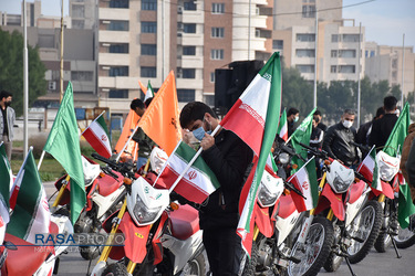 راهپیمایی خودرویی و موتوری مردم اهواز در یوم الله ۲۲ بهمن