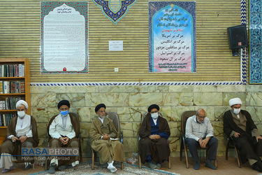 نشست تعدادی از طلاب تهران، البرز، قم و مرکزی با حضور آیت الله اراکی