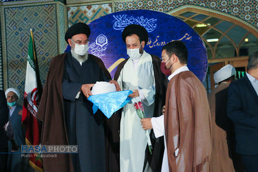 جشن عمامه گذاری طلاب حوزه علمیه اصفهان در شب عید غدیر