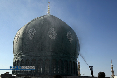در حاشیه تعویض پرچم و شستشوی گنبد مسجد مقدس جمکران