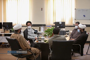 بازدید رئیس مرکز خدمات حوزه علمیه از خبرگزاری رسا در روز خبرنگار