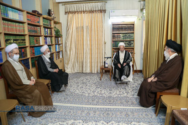 دیدار تعدادی از اعضای شورای عالی حوزه حضرت آیت الله مکارم شیرازی