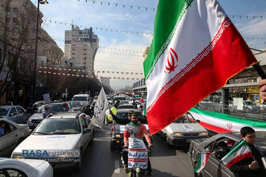 راهپیمایی خودرویی ۲۲ بهمن در مشهد مقدس