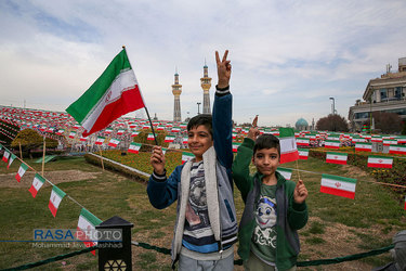منتخب عکس‌های خبر گزاری رسا از راهپیمایی ۲۲ بهمن ۱۴۰۰