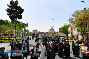 راهپیمایی مردم قم در محکومیت اهانت به تمثال امام خمینی (ره)