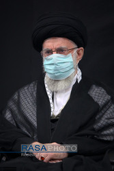 عزاداری شب عاشورای حسینی (علیه‌السلام) با حضور رهبر انقلاب اسلامی
