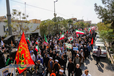 راهپیمایی مردم انقلابی قم علیه اغتشاشگران