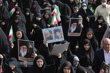 راهپیمایی مردم مشهد در محکومیت حادثه تروریستی حرم شاهچراغ