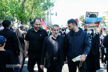 حضور حاج احمد واعظی (مداح) در راهپیمایی روز جهانی قدس در تهران