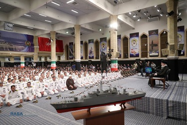 دیدار کارکنان و خانواده‌های ناوگروه ۸۶ ارتش با فرمانده کل قوا