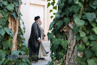 دیدار رئیس جمهور با آیت الله مظاهری در اصفهان