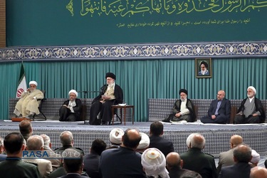 دیدار مسئولان نظام، سفرای کشور‌های اسلامی با رهبر انقلاب