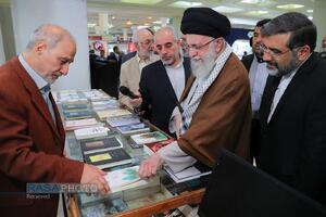 بازدید رهبر معظم انقلاب از سی و پنجمین نمایشگاه بین‌المللی کتاب تهران