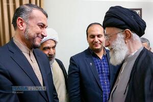 تصاویری از شهید آیت الله رئیسی و همراهان ایشان در کنار رهبر معظم انقلاب