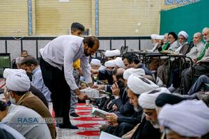 مراسم یادبود مدیر مدرسه علمیه کرمانی‌ها مرحوم حجت الاسلام جاویدی