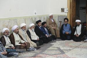 دیدار اعضای مجمع نمایندگان طلاب با آیت الله شب زنده‌دار