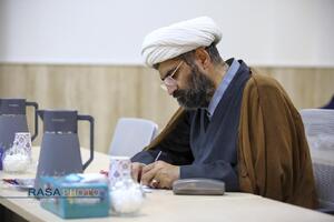 نشست هم‌اندیشی به مناسبت پیام آیت‌الله‌العظمی خامنه‌ای به همایش صدسالگی حوزه و روز جهانی ارتباطات