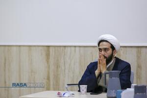 نشست هم‌اندیشی به مناسبت پیام آیت‌الله‌العظمی خامنه‌ای به همایش صدسالگی حوزه و روز جهانی ارتباطات