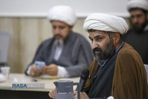 نشست هم‌اندیشی به مناسبت پیام آیت‌الله‌العظمی خامنه‌ای به همایش صدسالگی حوزه و روز جهانی ارتباطات