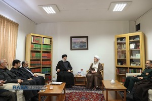 شهید آیت الله رئیسی در محضر بزرگان