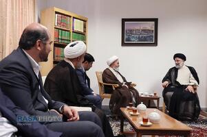 شهید آیت الله رئیسی در محضر بزرگان