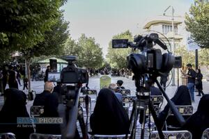 تریبون آزاد مردمی با موضوع  برکات جنگ