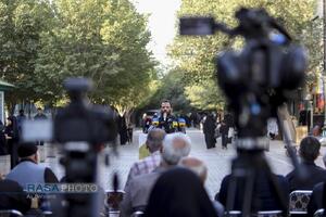 تریبون آزاد مردمی با موضوع  برکات جنگ