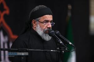 مراسم عزاداری شب عاشورای حسینی (علیه‌السلام) با حضور رهبر انقلاب