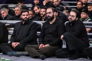 مراسم عزاداری شب عاشورای حسینی (علیه‌السلام) با حضور رهبر انقلاب