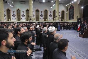 مراسم عزاداری شام غریبان حسینی (علیه‌السلام) در حسینیه امام خمینی (ره)