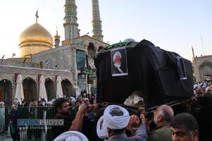 تشییع پیکر آیت‌ الله نعیم آبادی در قم
