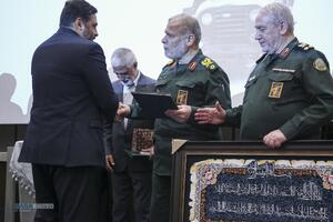 همایش گرامیداشت هفته دفاع مقدس