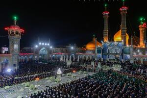 آیین شمعدان‌ در شام رحلت بانوی کرامت (س)