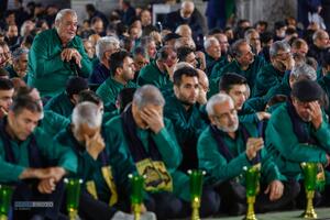 آیین شمعدان‌ در شام رحلت بانوی کرامت (س)