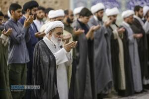 گردهمایی عزم و اخوت